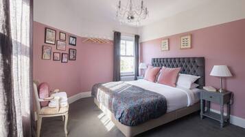 2 bedrooms, iron/ironing board, travel cot, WiFi