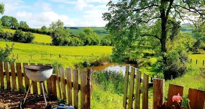 Cozy Cabin Retreat on top of the Shropshire Hills