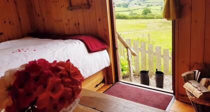 Cozy Cabin Retreat on top of the Shropshire Hills
