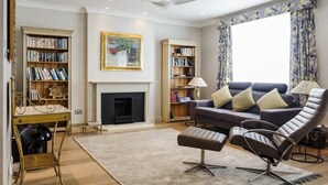 Leilighet (2 Bedrooms) | Oppholdsrom