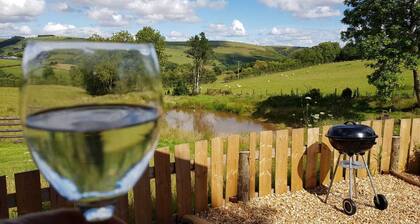 Cozy Cabin Retreat - Sleeps 2 & a Child