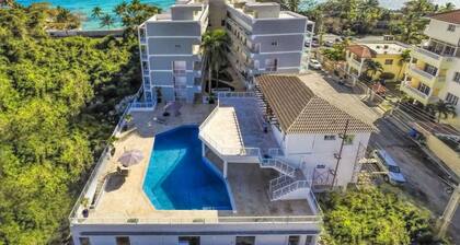 New 1 Bed Ocean View Apt. 402A