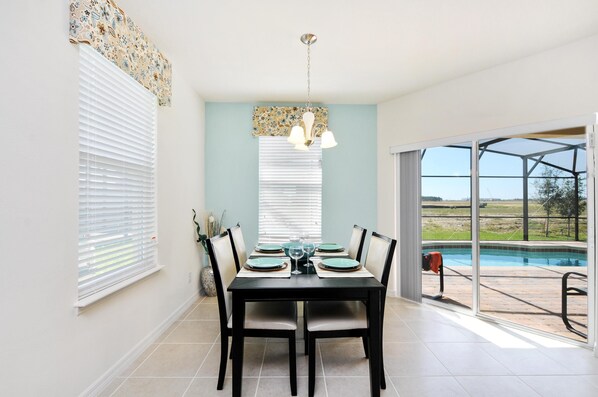 House, Multiple Beds (1338YC - West Haven Gated Community) | Living room