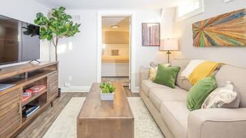 Apartment, Multiple Beds (1534 10th Ave, US) | 2 bedrooms, iron/ironing board, WiFi, bed sheets