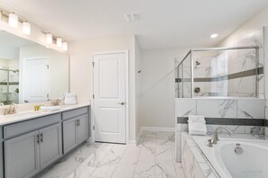 House, Multiple Beds (501PBD- The Retreat at ChampionsGate) | Bathroom