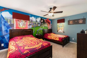 House, Multiple Beds (946SP - West Haven Gated Community)