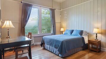 1 bedroom, iron/ironing board, internet, bed sheets