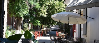 Renovated traditional house in the center of the square!