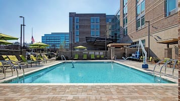 Outdoor pool, open 8:00 AM to 10:00 PM, sun loungers