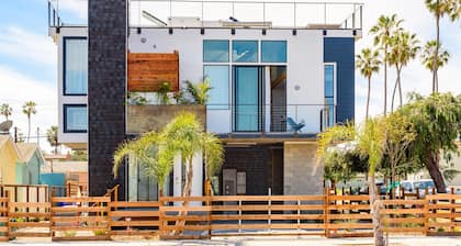 Heavily Discounted & Thoroughly Clean @ the Beach