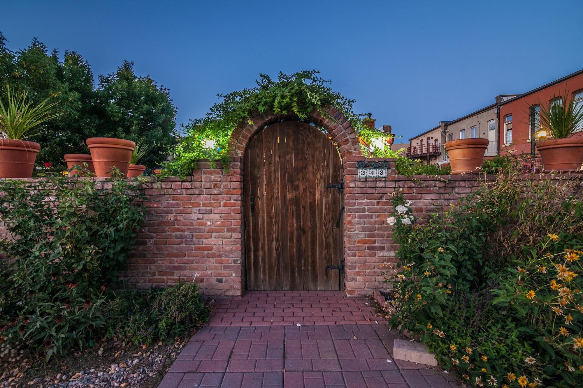 Resortwoning, 1 queensize bed (262 Old Firehouse Alley, US) | Ingang accommodatie