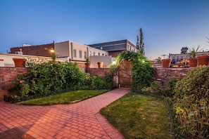 Casa de ciudad, 1 cama Queen size (262 Old Firehouse Alley, US) | Exterior