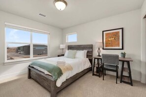 Townhome, Multiple Beds (238 Osiander St. Unit D)
