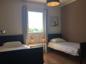 2 bedrooms, iron/ironing board, free WiFi, bed sheets - Vacation rental house with pool PUGET LS2-356 (Puget)