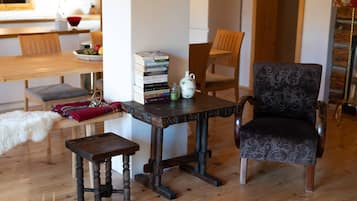 Chalet, 4 Schlafzimmer, Terrasse | Innenbereich