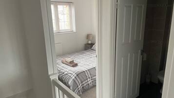 House, 2 Bedrooms, River View | 2 bedrooms, iron/ironing board, travel cot, bed sheets