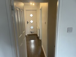 House, 2 Bedrooms, River View | Interior