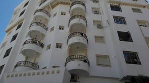 Apartment, 3 Bedrooms, Accessible, Smoking | Exterior detail