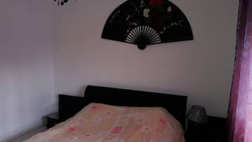 3 bedrooms, iron/ironing board