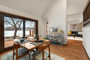 Townhome, Multiple Beds, Lake View (531 Spindrift Ct.) | Living room | TV