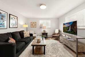 Interior - Stunning condo in the heart of Old Town (Fort Collins)