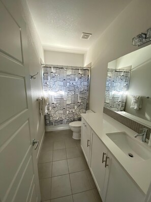 House, Multiple Beds (The Colorado House in the Brewery & R) | Bathroom | Hair dryer, towels, soap, shampoo