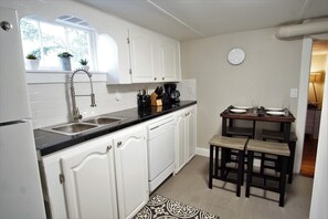 Private kitchen - Charming Bungalow Next to UNC-FREE Cruiser Bikes! (Greeley)