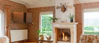 Luxury group accommodation for 14 people