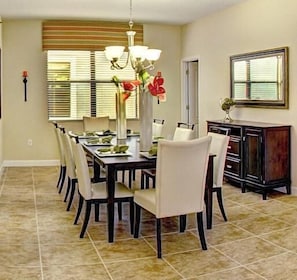 Casa, várias camas (2353VD - Providence A Gated Golf Comm) | Opções para refeição