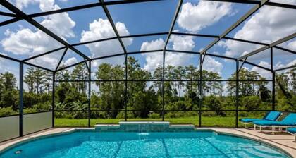 4 Bedroom Budget Home - Private Pool