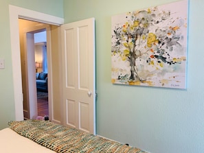 House, Multiple Beds (Cozy Home in Downtown Loveland w/ Fre)