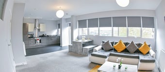 Massive 2bd Central Ipswich