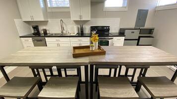 Apartment, Multiple Beds (622 W. Laurel St. - Lower) | Private kitchen | Fridge, coffee/tea maker, electric kettle, toaster