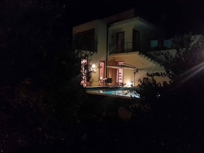 Villa, 5 habitaciones, con acceso para personas discapacitadas, para fumadores | Alberca | Alberca al aire libre 