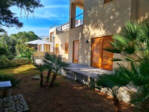 BBQ/picnic area - Apartment By The Sea, Max 6 People (Altavilla Milicia)