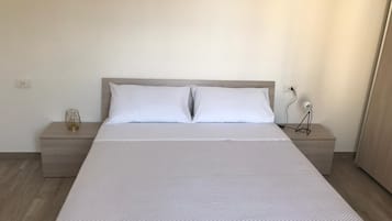 2 bedrooms, in-room safe, iron/ironing board, WiFi