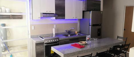 อพาร์ทเมนท์, 2 ห้องนอน, สูบบุหรี่ได้, วิวเมือง | ห้องรับประทานอาหาร