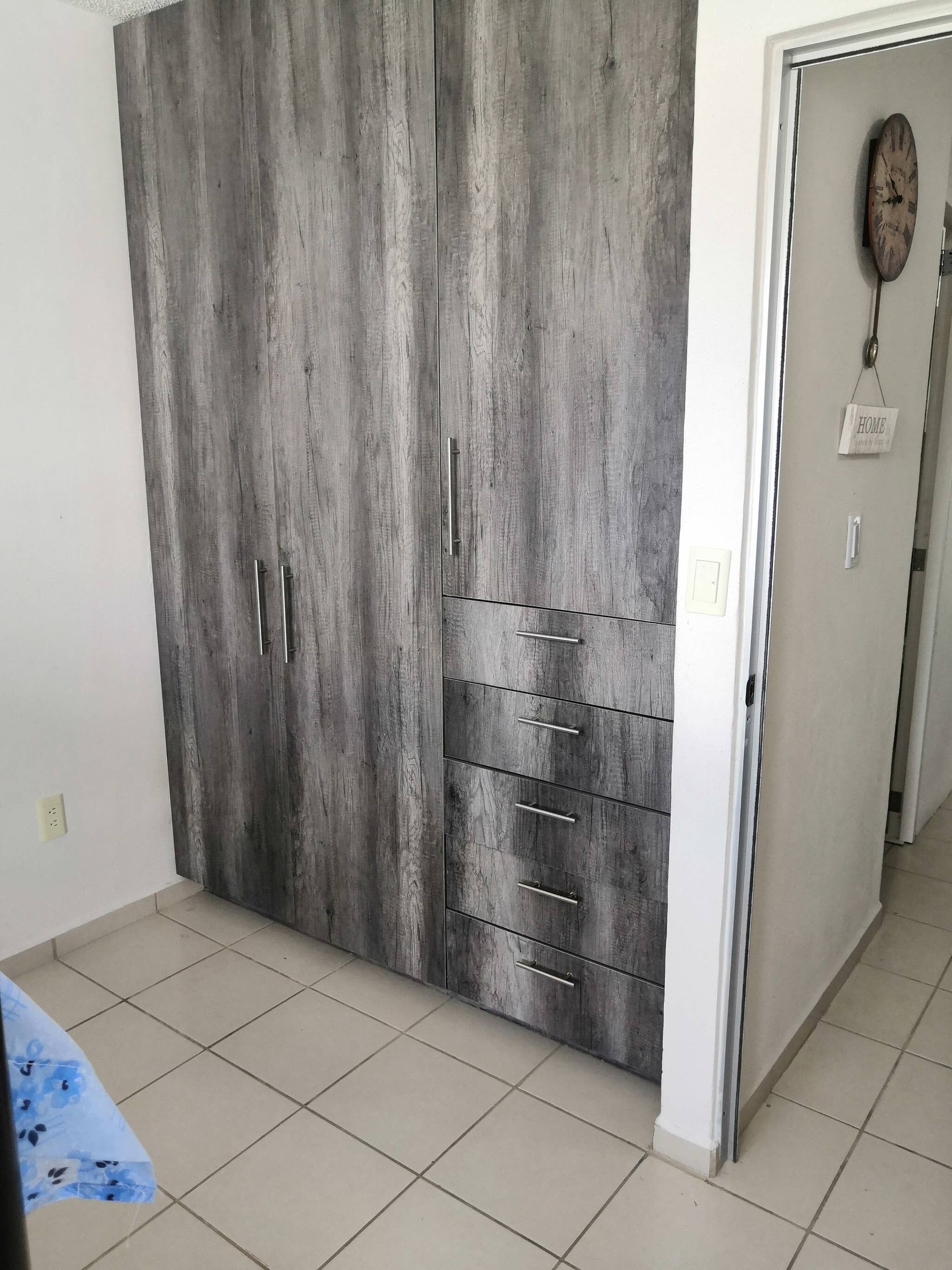 Apartament, 2 dormitoris, fumadors, vistes a la ciutat | 2 dormitoris, planxa i posts de planxar i roba de llit 