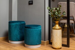 Apartment, 1 Bedroom, Balcony, City View | Interior