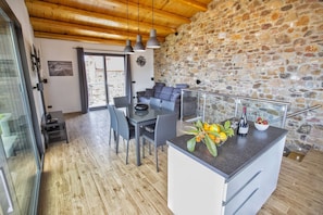 Villa, 3 Bedrooms, Smoking, Balcony | Property grounds