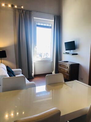 1 bedroom - Hton 6 Flat Rents Rome (Rome)