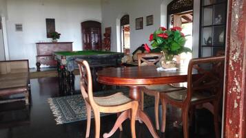 Tempat makan