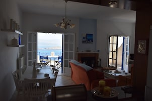 Casa, 2 habitaciones, balcón, vistas al jardín | Restauración