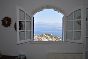 House, 2 Bedrooms, Balcony, Garden View | Interior - Villa Iokasti Sea View (Corinth)