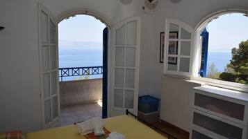 Ferienhaus, 2 Schlafzimmer, Balkon, Gartenblick | AuĂenbereich