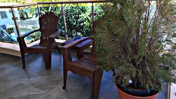 Huoneisto, 1 makuuhuone, tupakointi sallittu, parveke | Ulkopuoli