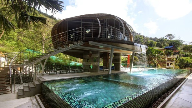 Pool - The Oh-so-sexy Triple Penthouse - Rare 35br 188m2 (Patong)