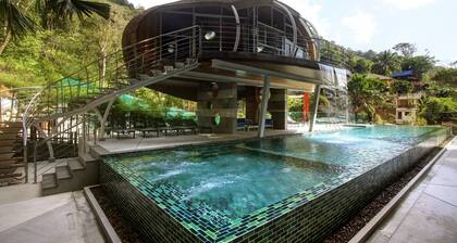 The Oh-so-sexy Triple Penthouse - Rare 35br 188m2
