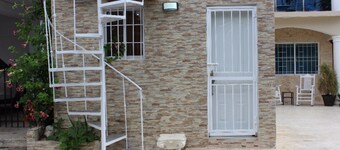 2 Guests 1bed Studio 3min To Beach And Main Street