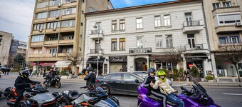 Tres Chic Studio - Victoria Avenue